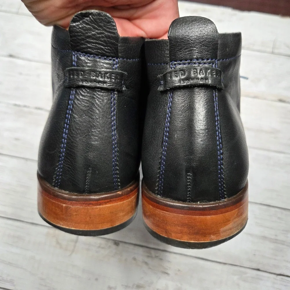 Ted Baker Ashcroft 4 Chukka Boot Square Toe Men 10 Black Leather Blue Stitching